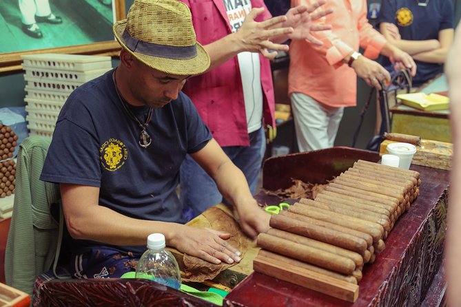 Little Havana Food Tour: Discover Iconic Cuban Cuisine in Miami - Walking comfort, shoes, and keeping your day simple