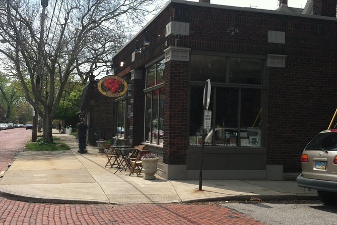 Little Italy Neighborhood Food Tour of Cleveland - Tips for enjoying tastings without getting overwhelmed