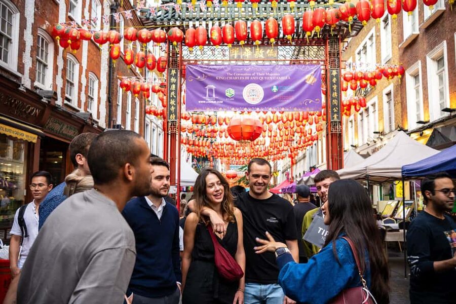London's Best Bites: Soho & Chinatown Food Walking Tour - Meeting point at the Spirit of Soho Mural: start strong