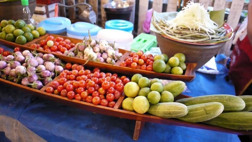 Luang Prabang: Foodie Walking Tour & Monk Blessing - Key things you should know before you go