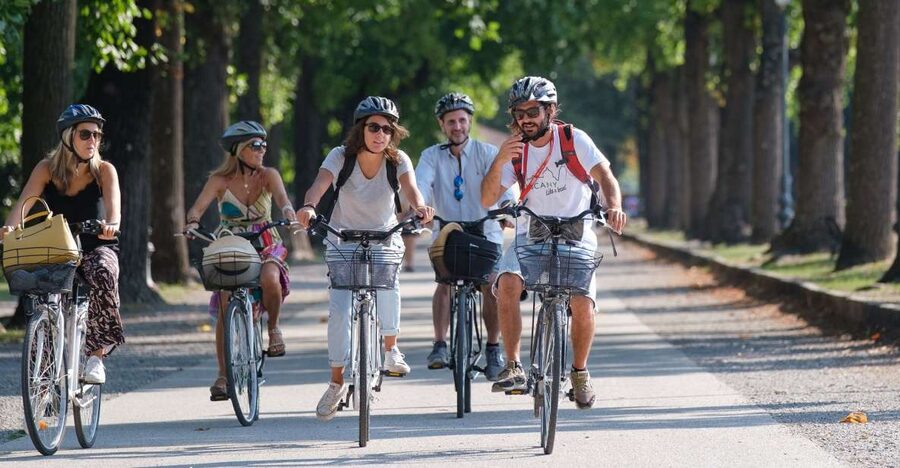 Lucca: 3-Hour Bikes & Bites Foodie Adventure like a Local - Key reasons this Lucca tour works so well