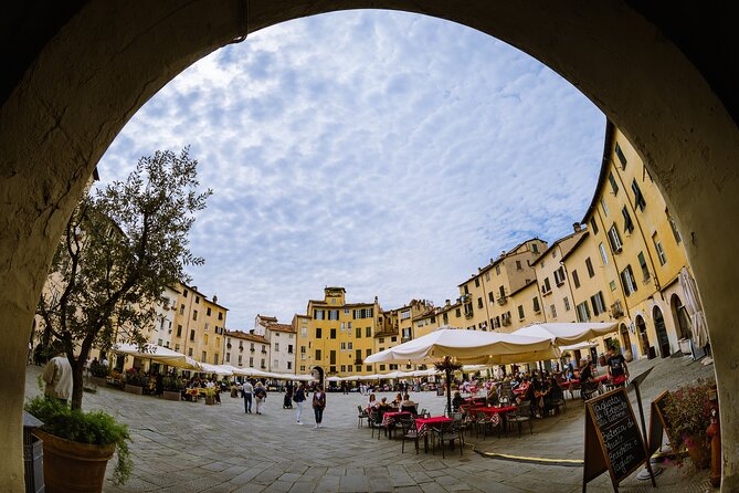 Lucca’s Ultimate Food Tour: Full Tuscan Meal by Do Eat Better - Stop 2 (food): Tordelli at Basilica di San Frediano