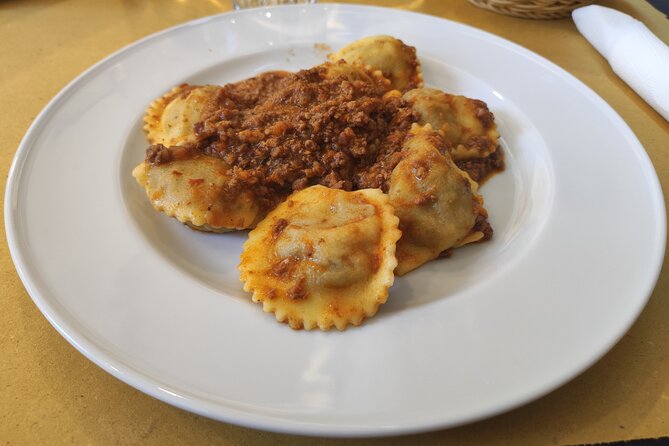 Lucca’s Ultimate Food Tour: Full Tuscan Meal by Do Eat Better - Torre Guinigi in the walking mix: seeing Lucca without a separate ticket