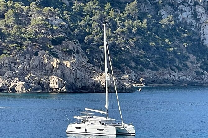 Luxury Catamaran sailing with welcome Drinks Tapas Max10-12Person - What makes this catamaran work (in real life)