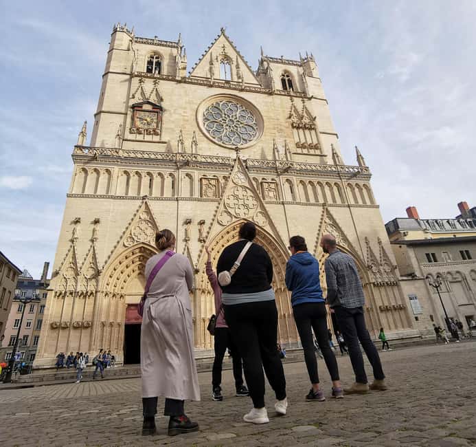 Lyon: Food Walking Tour with a Local Guide - The Guide Factor: Names Like Manou and Nathalie Matter