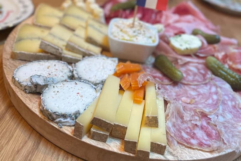 Lyon: Guided Food Tour with Tastings - Value for $74: lots of tastings, small group, and practical takeaways