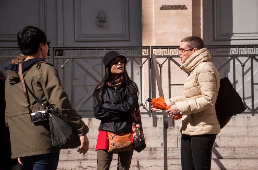 Lyon: Old Town Food Tour with 6 French Food Tastings & Wine - The seasonal hot dish: Lyonnaise comfort with local flavor