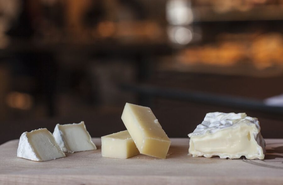 Lyon: Secret Food Tour - Canut-style savory bites and your first glass of wine