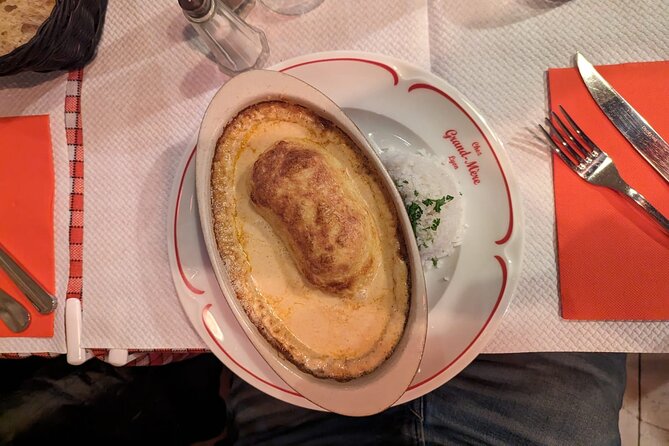 Lyon Sunset Food Tour – A Full Taste of France by Do Eat Better - What you actually eat: classic Lyon courses, in a guided order
