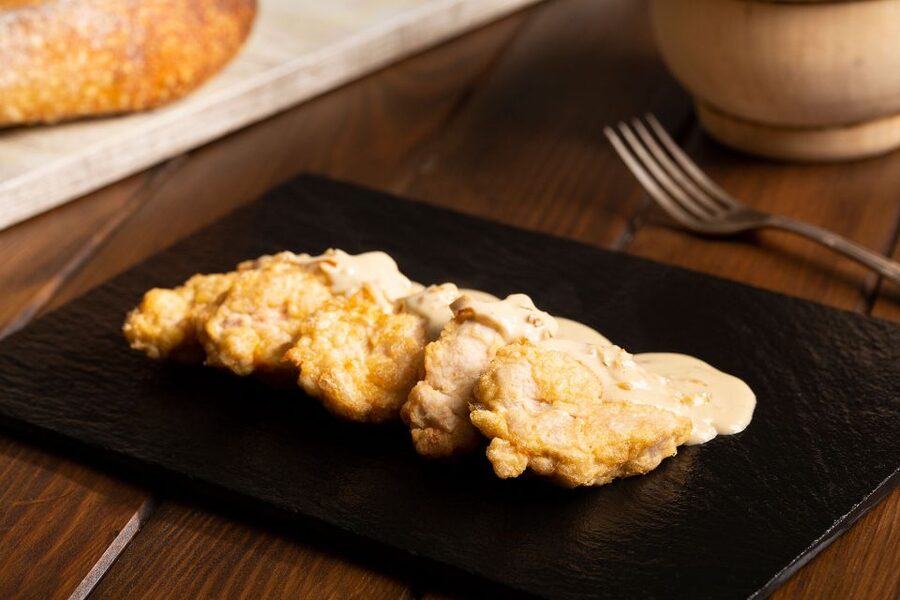 Madrid: 10 Tapas 2.5-Hour Cooking Class - Why this 10-tapas format works well in Madrid