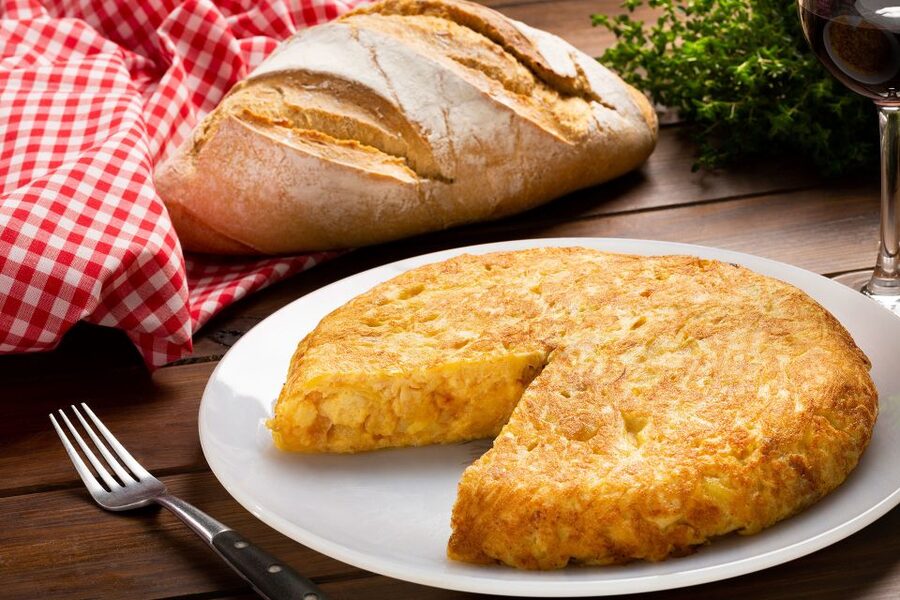 Madrid: 10 Tapas 2.5-Hour Cooking Class - The social part: why the group setup feels different