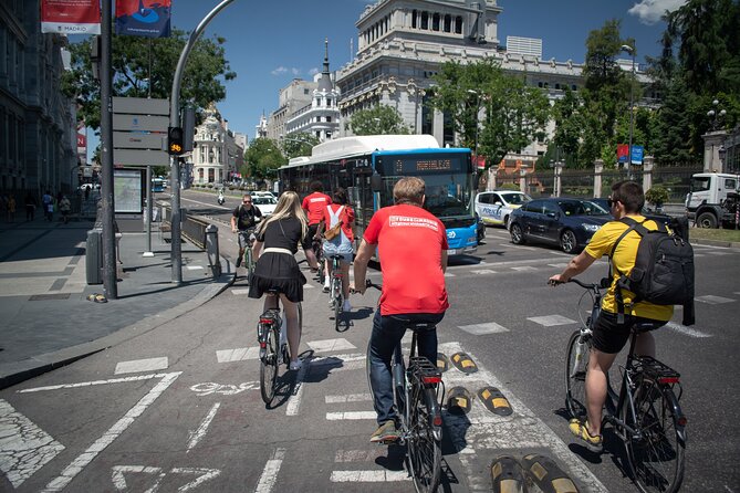 Madrid: 3 hour Guided Highlights Bike Tour with Optional Tapas - Stop 5: Plaza Mayor, 400 Years of Main-Square Drama