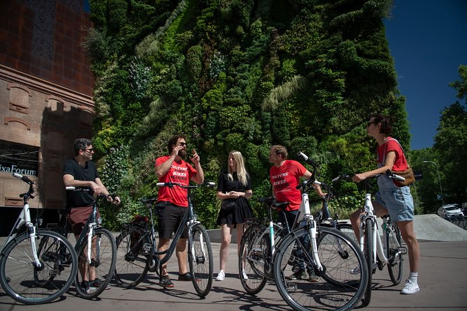 Madrid: 3 hour Guided Highlights Bike Tour with Optional Tapas - Meeting Point Setup and the First Minutes That Matter
