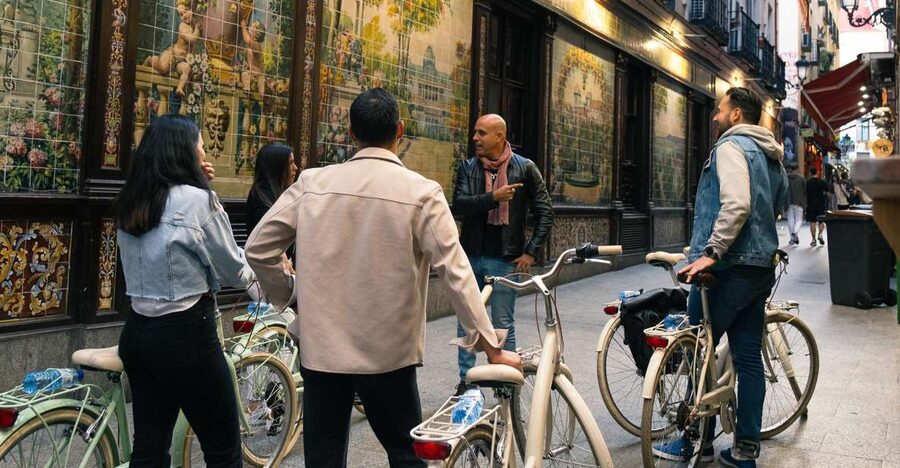 Madrid by Night: Vintage Bike Tour Highlights/Optional Tapas - Key highlights worth your attention