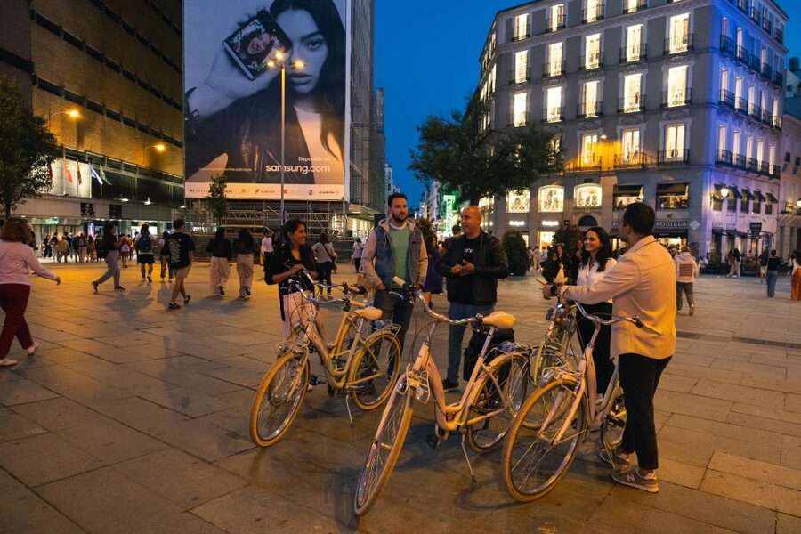 Madrid by Night: Vintage Bike Tour Highlights/Optional Tapas - Where you start: C. de Moratín, 29