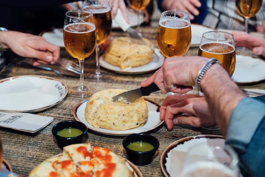 Madrid Guided Food Tour with Tapas and Spanish Wine - Meeting Spot and Timing: Plaza de los Carros to Plaza Mayor