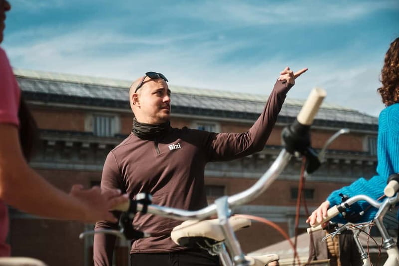 Madrid: Highlights Guided Vintage Bike Tour and Tapas Option - Why a vintage bike loop is such a smart way to see Madrid