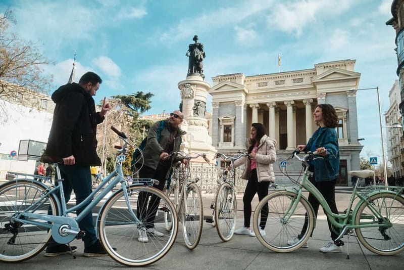 Madrid: Highlights Guided Vintage Bike Tour and Tapas Option - Starting point at C. de Moratín: get oriented fast