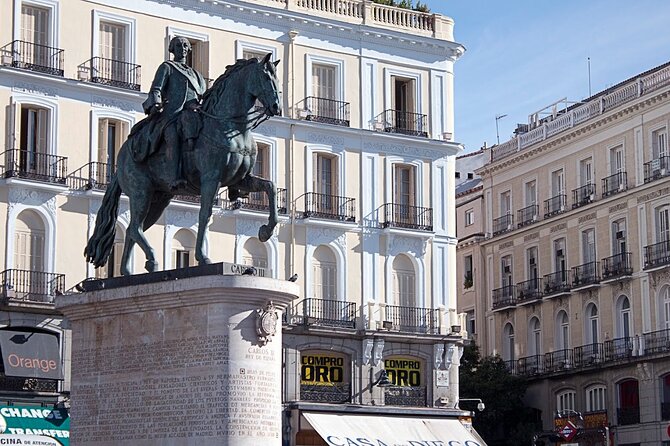 Madrid Historic Centre Food Tour with Authentic Tapas & Wines - Finishing in an 18th-century restaurant: the Secret Dish payoff