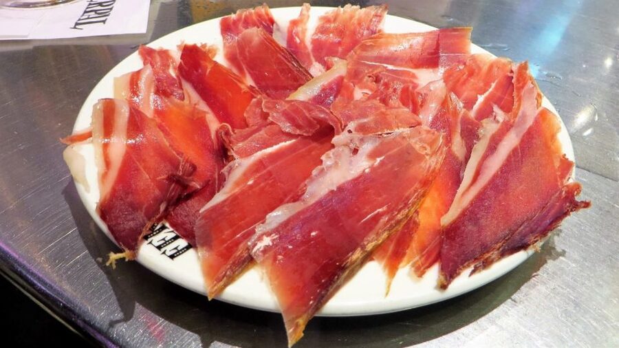 Madrid: Iberico Ham and Spanish Wine Small-Group Food Tour - The “authentic lunch” moment and why the setting matters