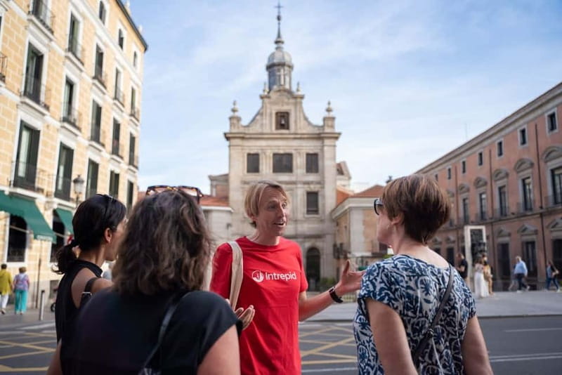 Madrid: Local Tapas, Drinks, and Hidden Gems Walking Tour - Key highlights to look for