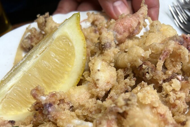 Madrid Local Tapas Tour with Private Dinner and Bottomless Wine - What you actually eat and drink across the night