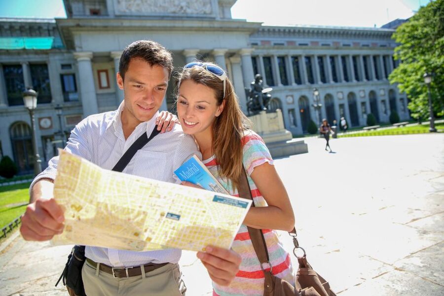 Madrid: Small Group of Prado Museum Tour & Optional Tapas - Entering the Prado galleries with a guide, not a checklist