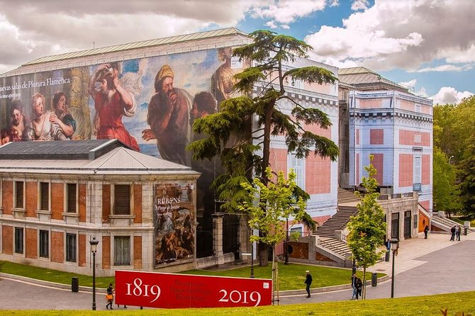 Madrid: small group tour of the Prado Museum - Meeting at the Goya monument: small start, big payoff