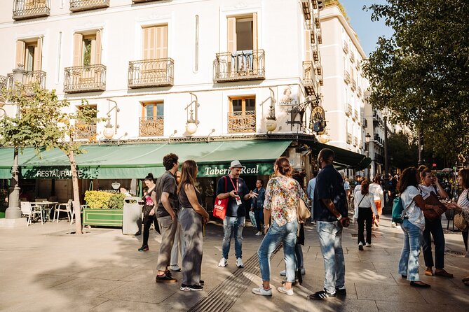 Madrid Tapas & Taverns Small Group Food & History Tour - The walking history segment: Royal Palace area and Habsburg streets