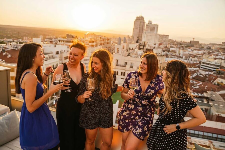 Madrid: Tapas & Wine Tour with Visit to a Rooftop - How tapas and wine work together on this route