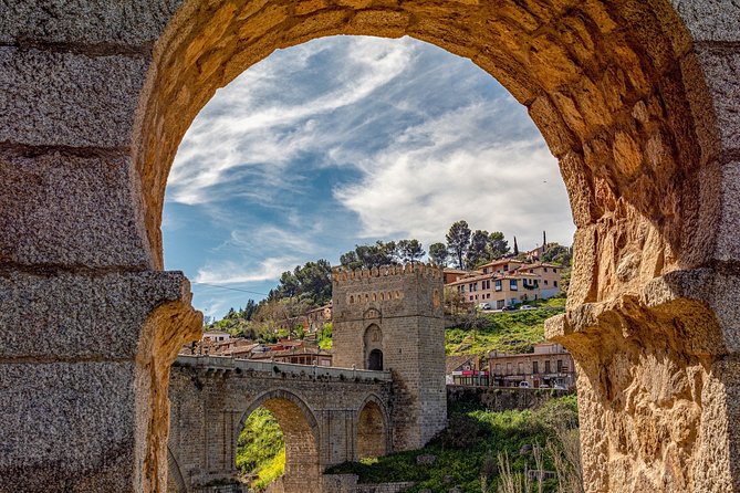 Magical Toledo - Half Day Trip from Madrid with culinary tasting - Coach to Toledo: the scenic setup in Madrid