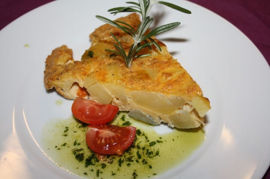 Malaga: Flamenco, Tapas, and Wine Tour - A Quick Word on Guides and the Tone of the Night