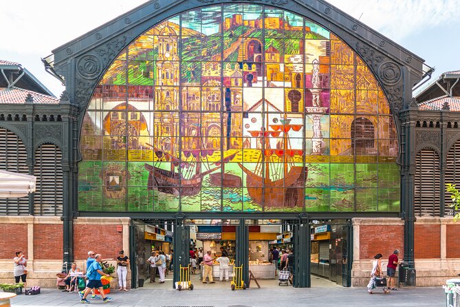Malaga Market Food Tour: Tapas, Drinks, and Local Flavors - Timing and meeting point: getting off on the right foot