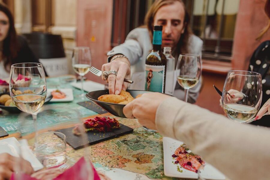 Malaga: Tapas Crawl - Key Highlights at a Glance
