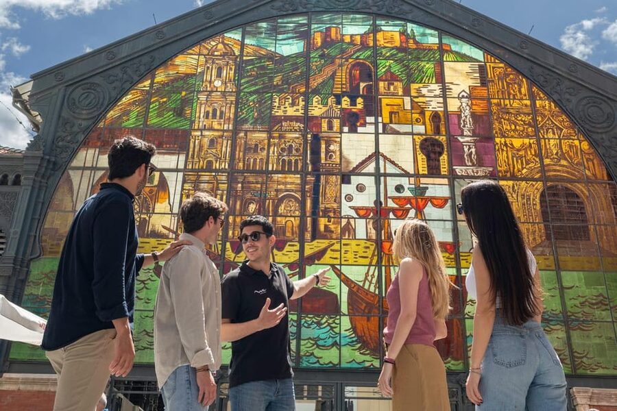 Málaga: Tapas, Wine & Rooftops Private Tour - Practical Tips to Make Your Night Smoother