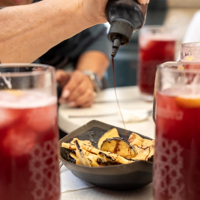 Malaga: Taste-of-Spain Walking Food Tour - Key things that make this tour worth your time