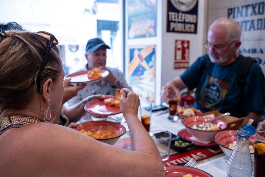 Malaga: Taste-of-Spain Walking Food Tour - Seven tapas and drinks: how you’ll actually eat on this route
