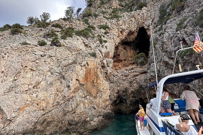Mallorca Beach & Caves 4hr Boat Trip Drinks, Tapas, SUP & Snorkel - What to bring (because the boat won’t cover everything)