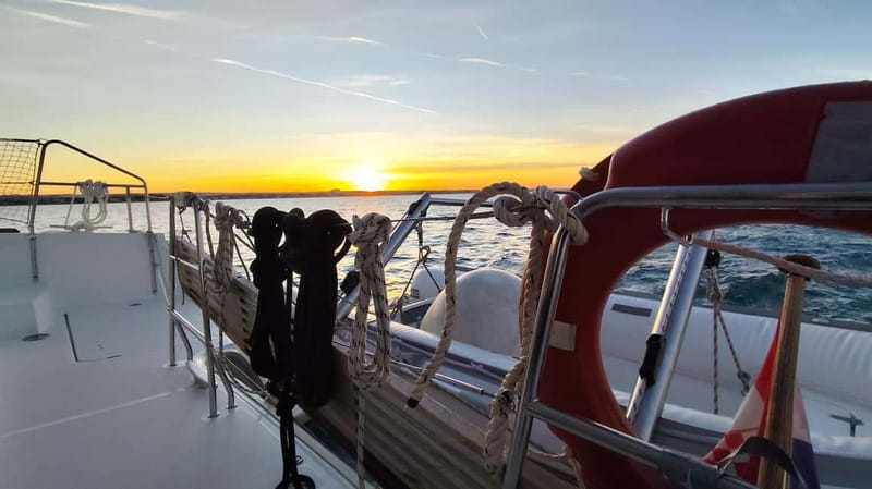 Mallorca: Catamaran Boat Tour with Tapas - Santa Ponsa: why this part of Mallorca makes sense
