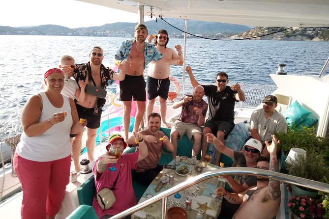 Mallorca Catamaran Small Group Cruise with Tapas 4-hours - Sailing views and stories: what the skipper adds