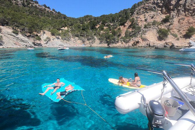 Mallorca Catamaran Tour with Tapas - small group - - Meet the Crew: Dani, Tasha, and Captain Daniel Keep It Smooth
