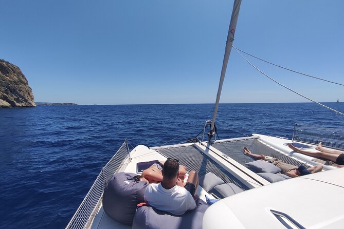 Mallorca Catamaran Tour with Tapas - small group - - Boat Comfort and Practical On-Board Extras