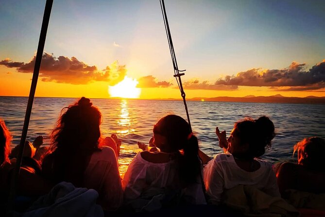Mallorca Sailing Adventure with Snorkeling, Snacks & Drinks - What to expect from the captain (and what kind of traveler this suits)