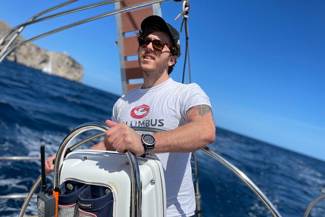 Mallorca sailing tour with tapas and wine - A 14 m yacht and a max of 9 people