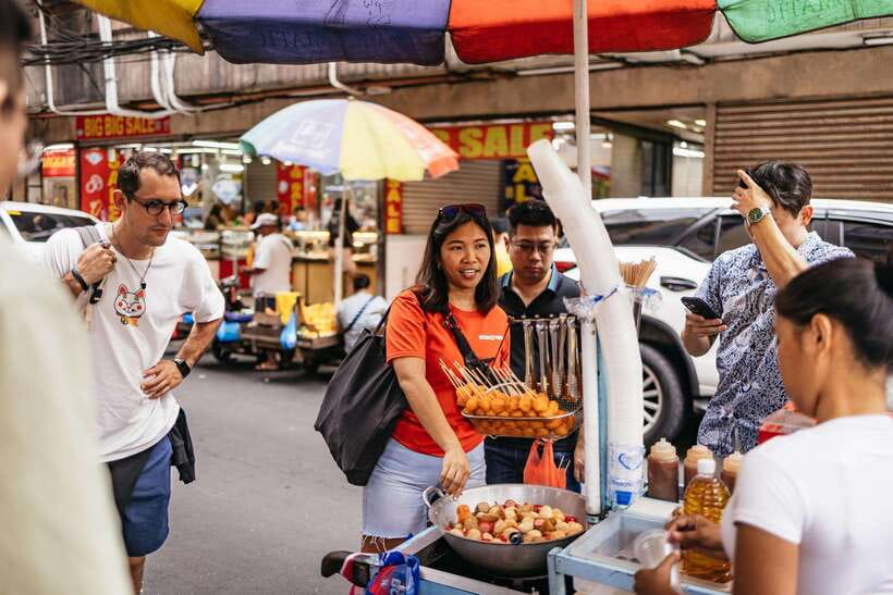 Manila: Street Food and Drinks Walking Tour with Tastings - Six to ten tastings in two hours: how the pacing actually works