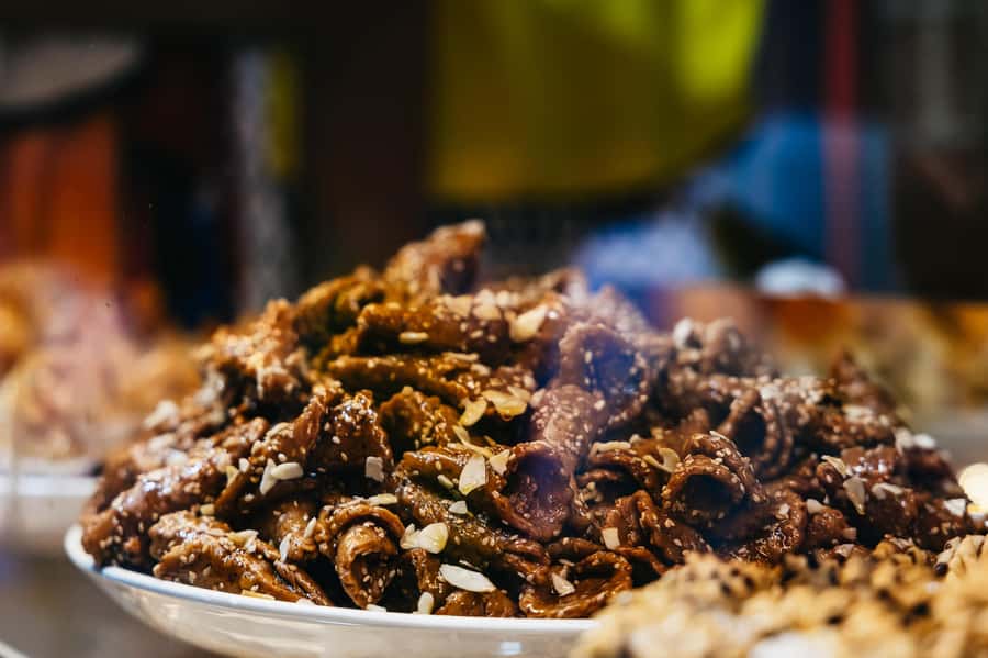 Marrakech: Authentic Moroccan Food Walking Tour & Dinner - Dinner Finish: Tajine at a Restaurant or Open-Air Moroccan Barbecue