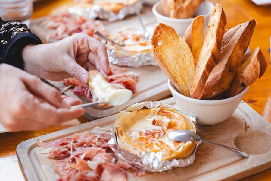 Marseille: Walking Food Tour with Full Meal - Why This 3.5-Hour Marseille Food Walk Works