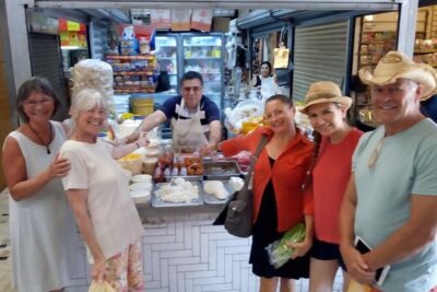 Mazatlan routes of taste food tour - Meeting point at Looney Bean Olas Altas: the easiest start