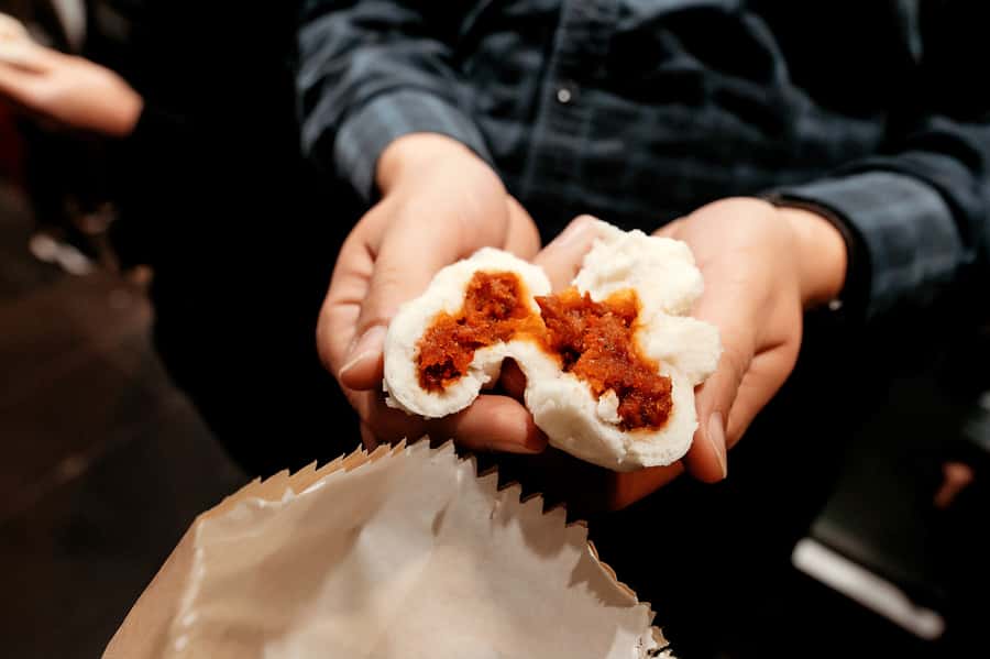 Melbourne: Guided Night-Time Food Walking Tour - From Thai, Indian, and fusion to distinctly Australian tastes