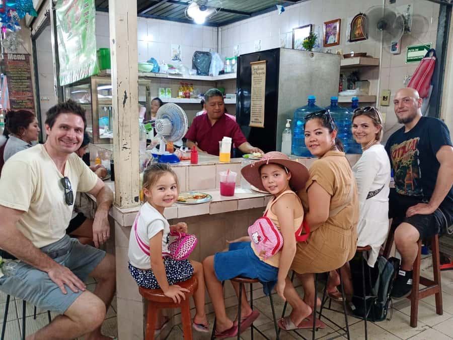 Mérida: Food tour of typical Yucatecan cuisine. - How the 1.5-hour Mérida market route really plays out